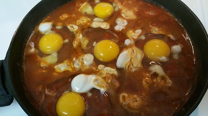 sauce-reduced-eggs-cracked