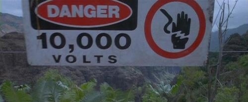 Jurassic-Park-Danger-10-000-Volts-Fence-Sign-Replica-2