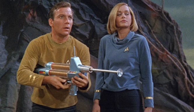 Star-Trek-Phaser-Rifle-James-Kirk